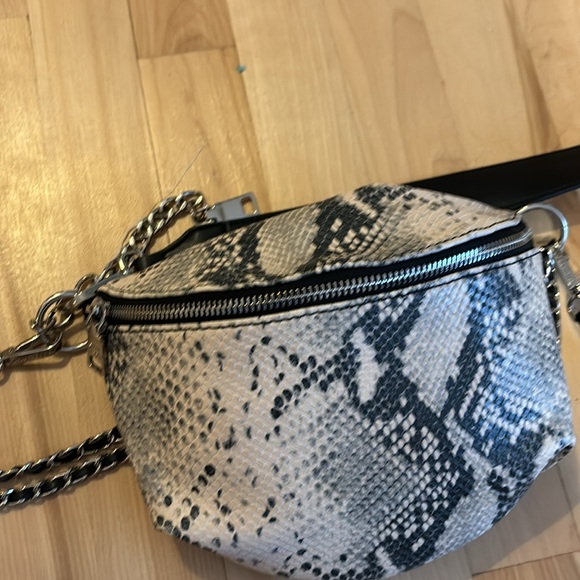 Matching Steve Madden sneakers and cross body bag - Picture 9 of 13